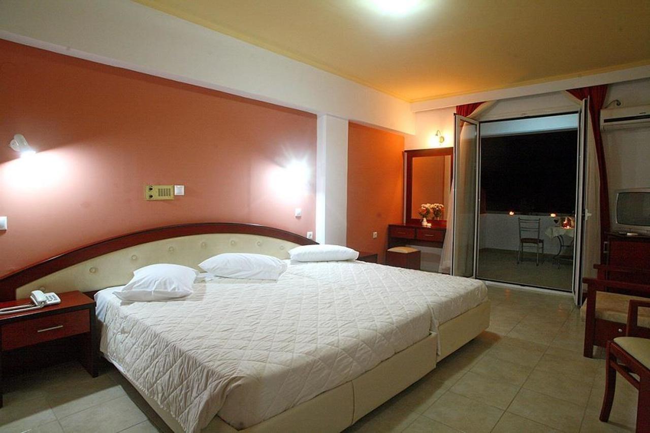 Lydias Beach Nikiana Exterior foto